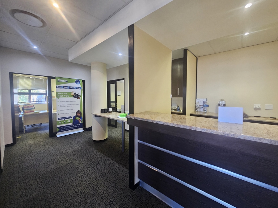 To Let commercial Property for Rent in Vincent Eastern Cape